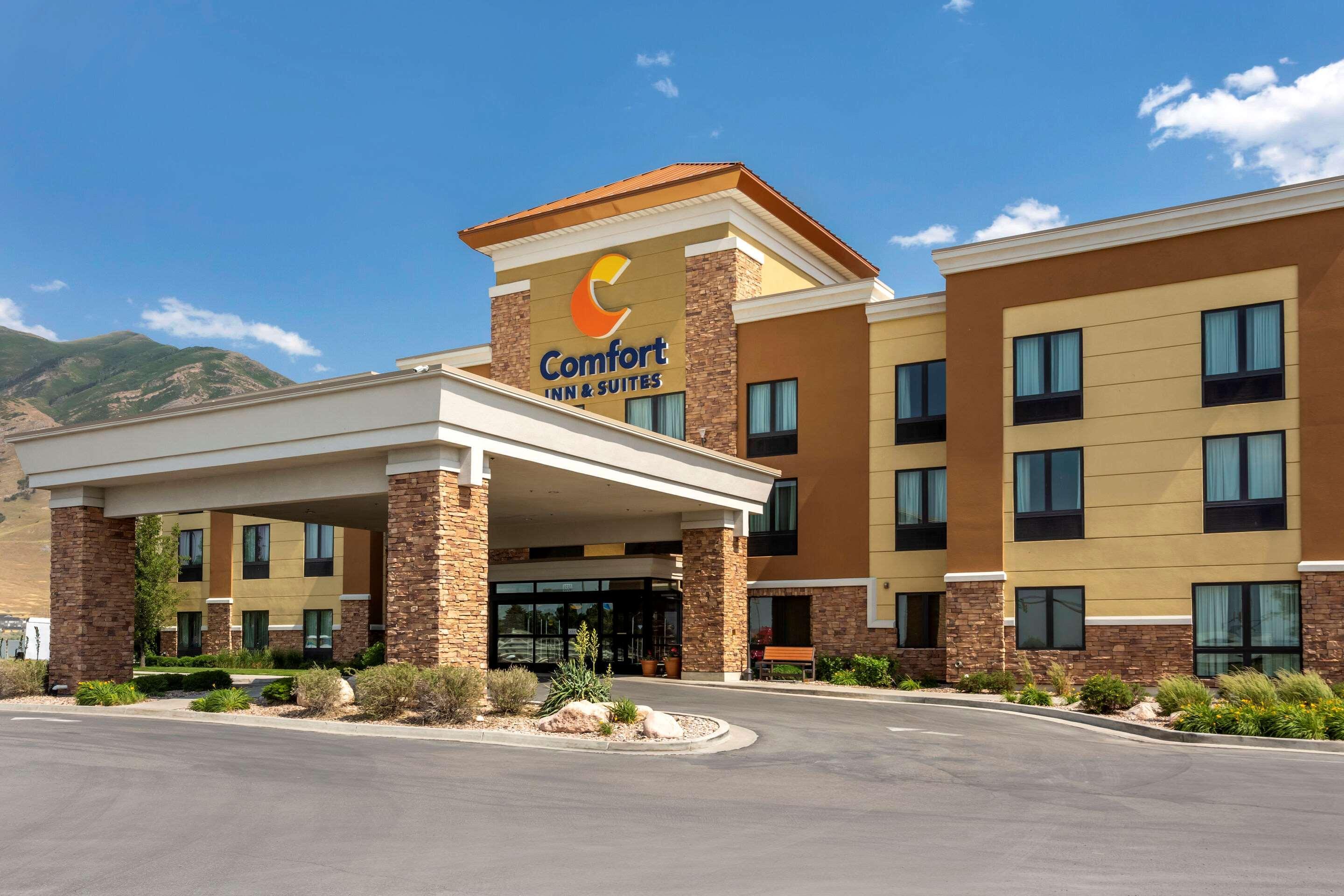 Comfort Inn & Suites Tooele-Salt Lake City Exterior photo